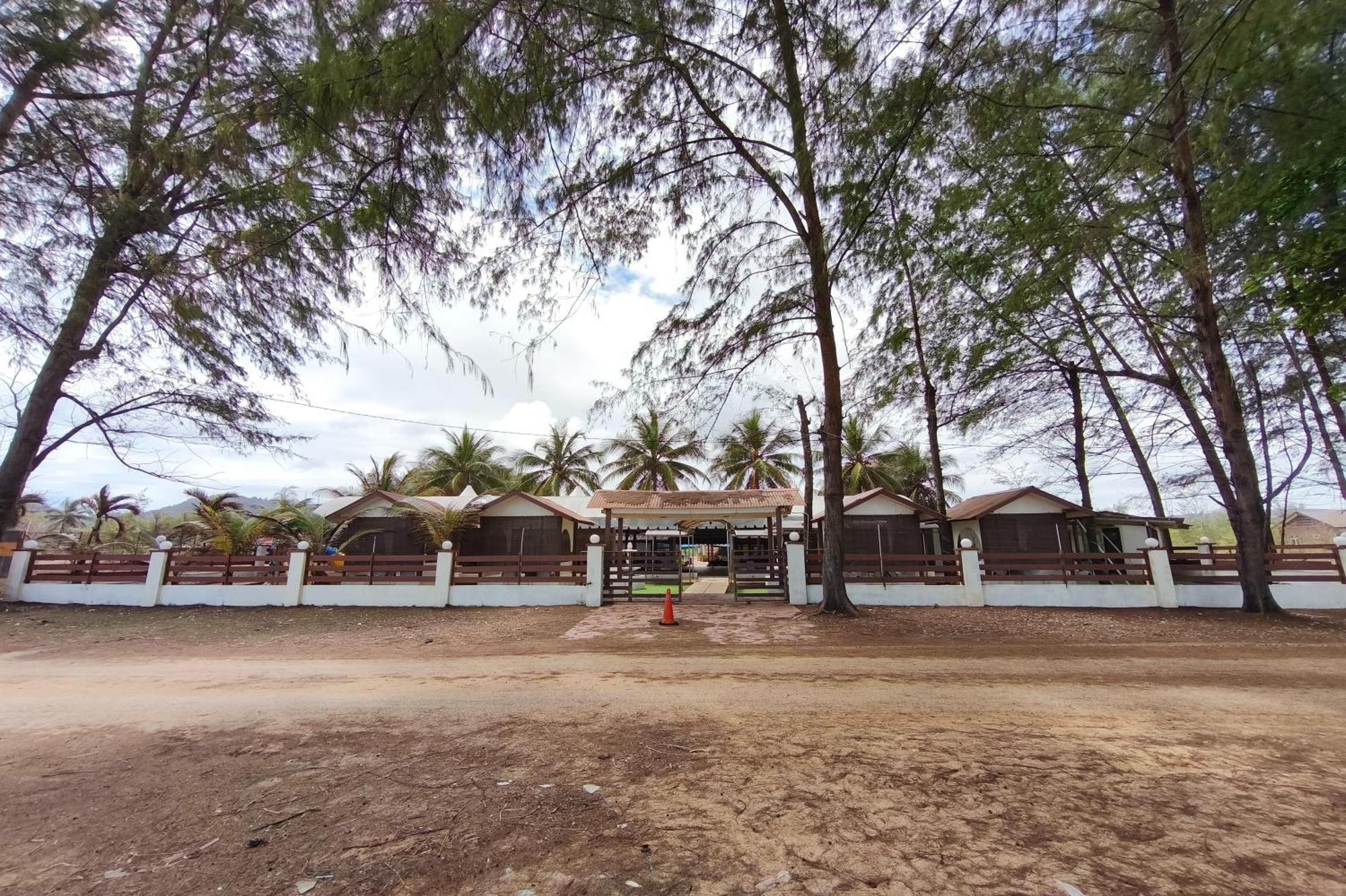 Alsafina Kijal Beach Resort & Restaurant Экстерьер фото