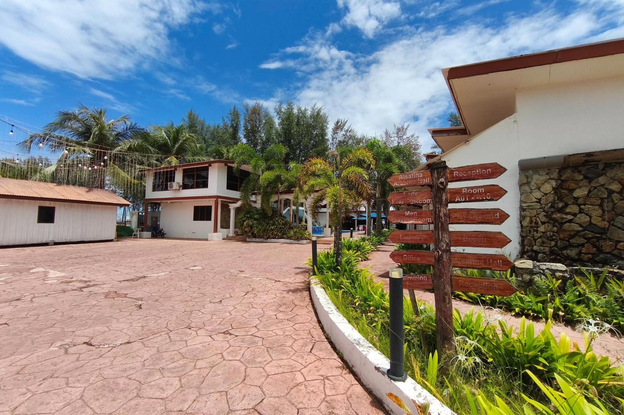 Alsafina Kijal Beach Resort & Restaurant Экстерьер фото