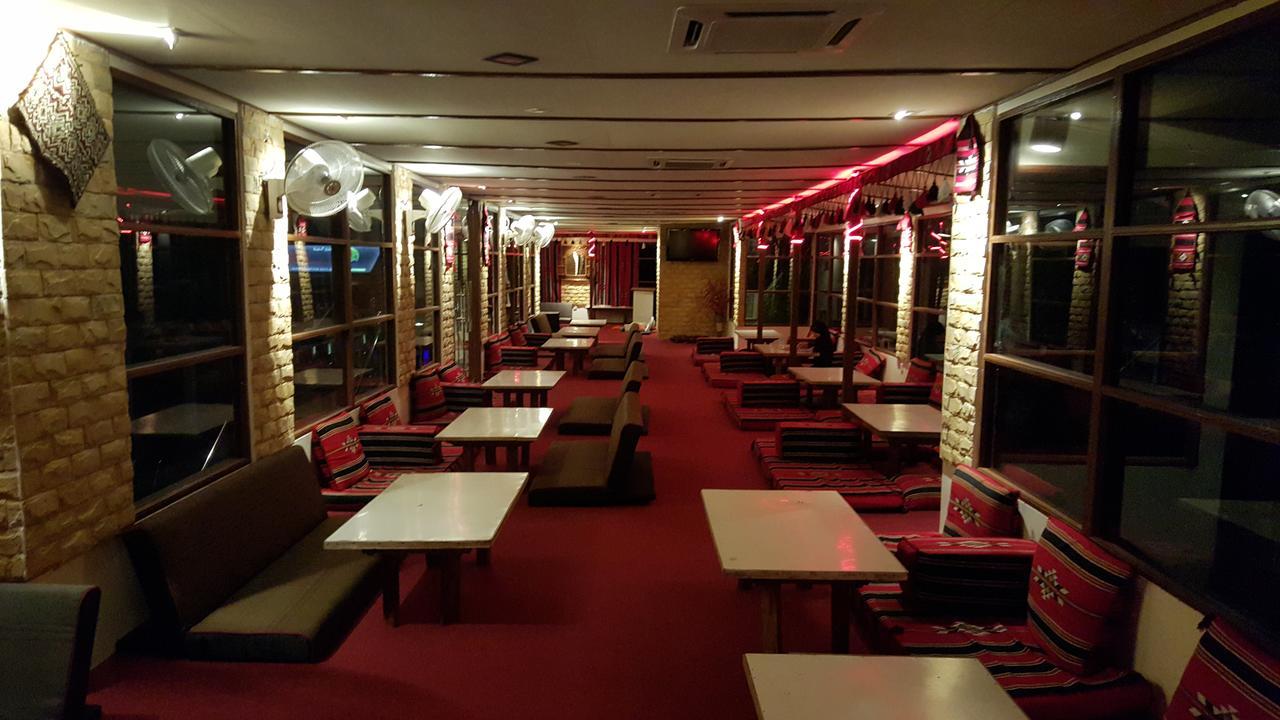 Alsafina Kijal Beach Resort & Restaurant Экстерьер фото
