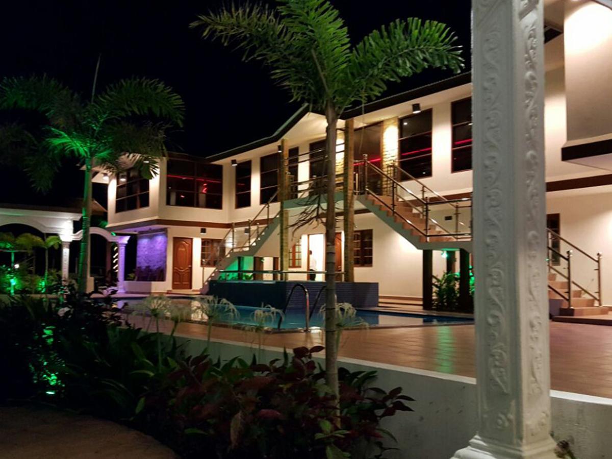 Alsafina Kijal Beach Resort & Restaurant Экстерьер фото