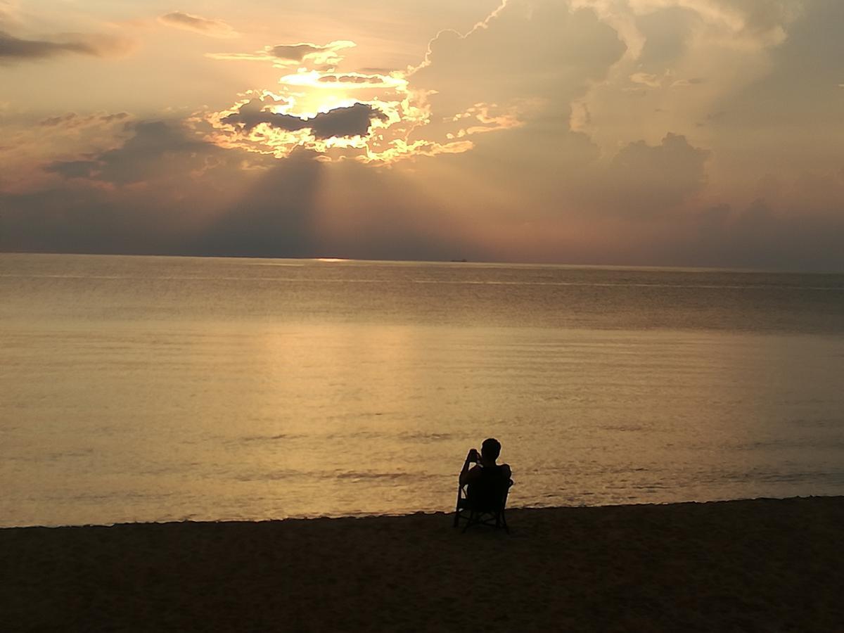 Alsafina Kijal Beach Resort & Restaurant Экстерьер фото
