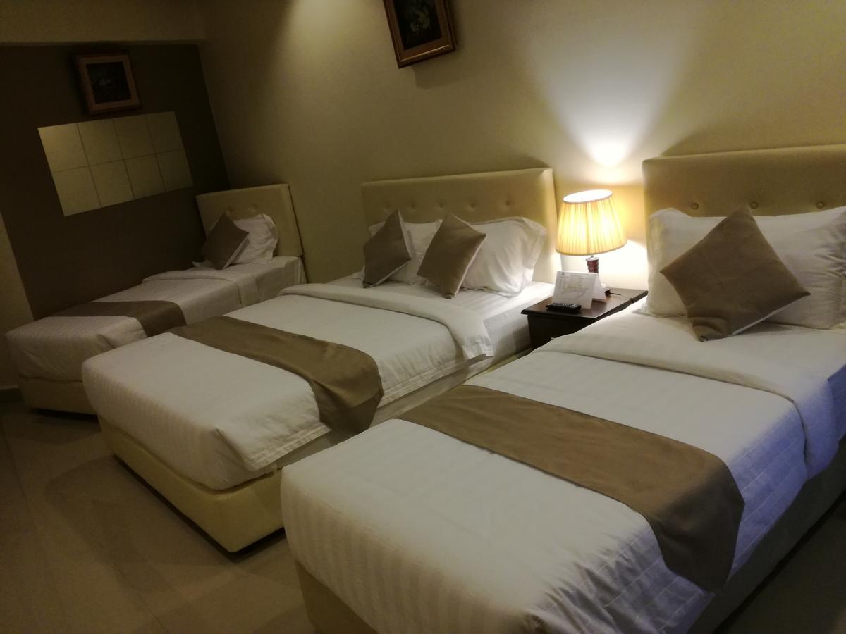 Alsafina Kijal Beach Resort & Restaurant Экстерьер фото